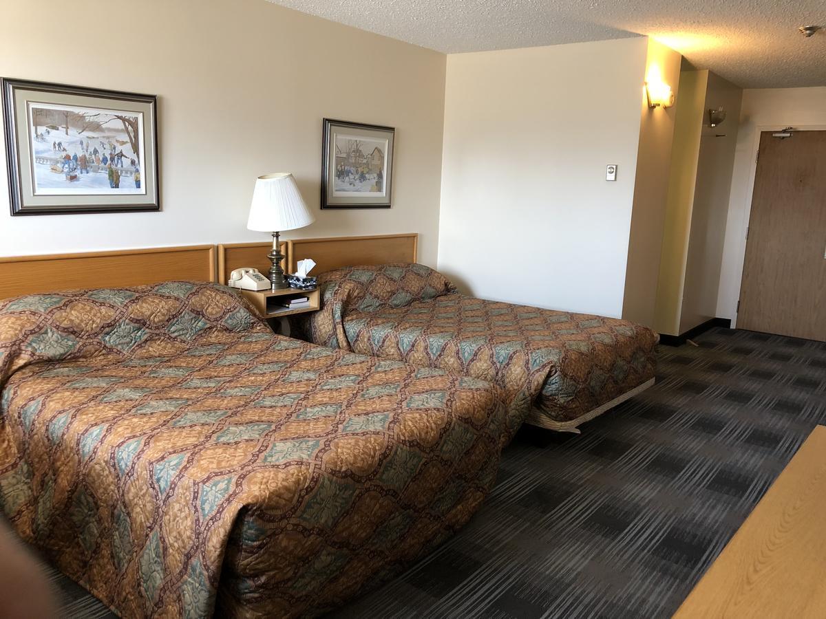 Agassiz Park Lodge McCreary Bagian luar foto