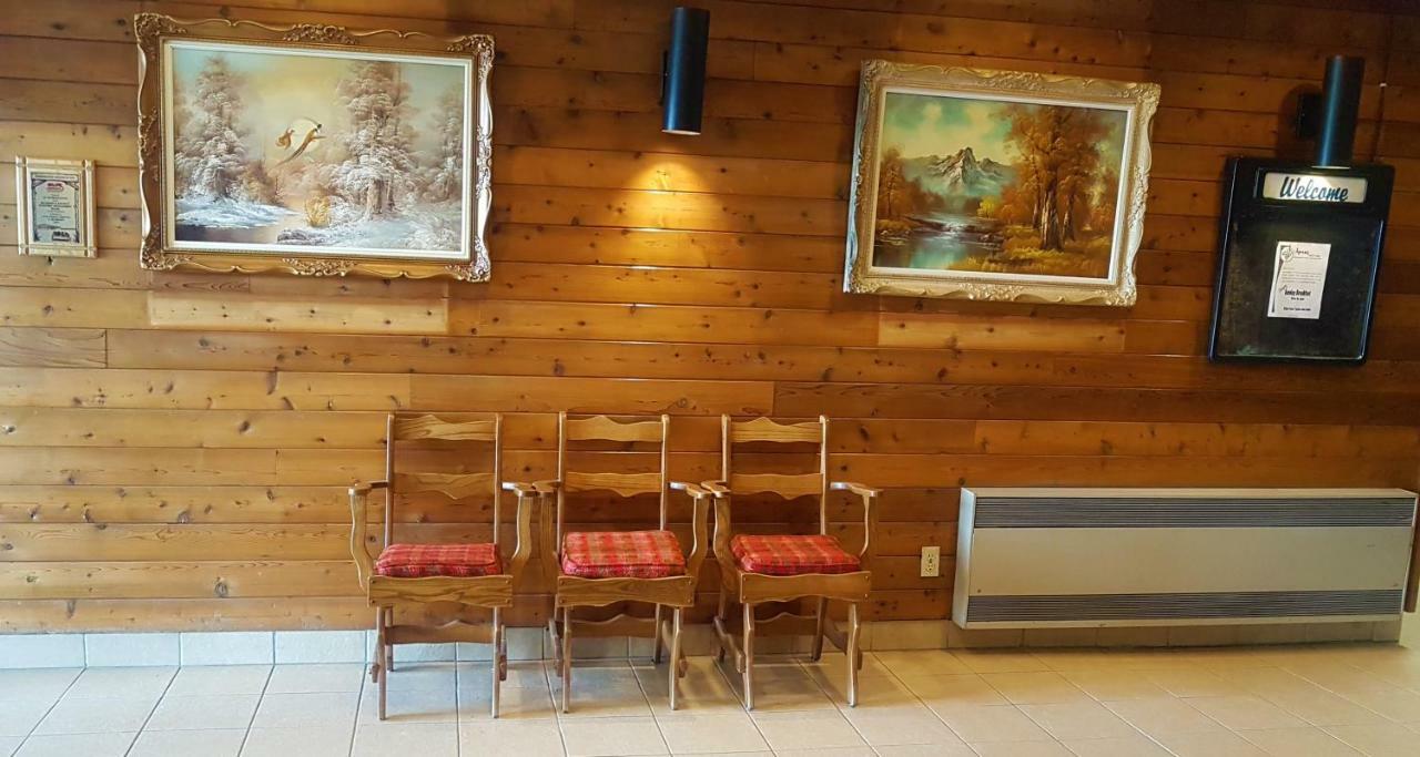Agassiz Park Lodge McCreary Bagian luar foto