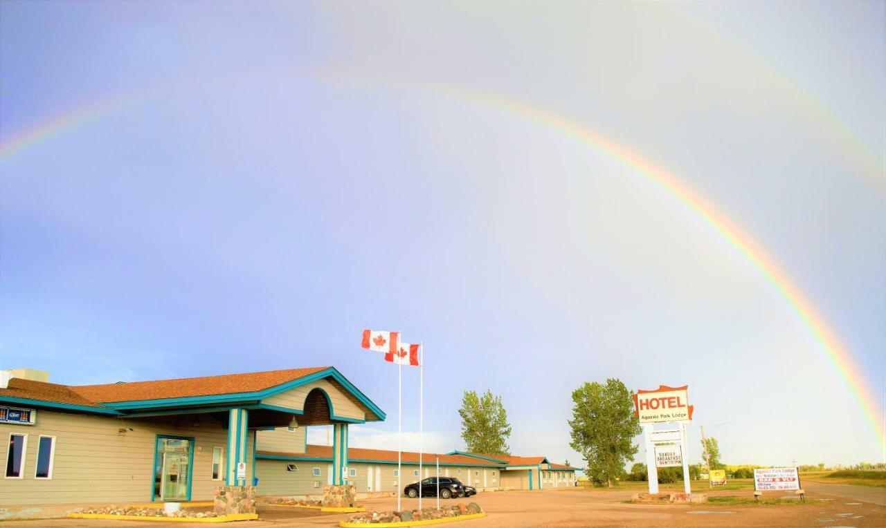 Agassiz Park Lodge McCreary Bagian luar foto